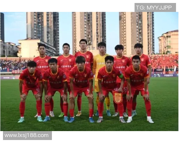 重庆足球队战术解析与对比分析全面剖析球队表现与未来发展方向